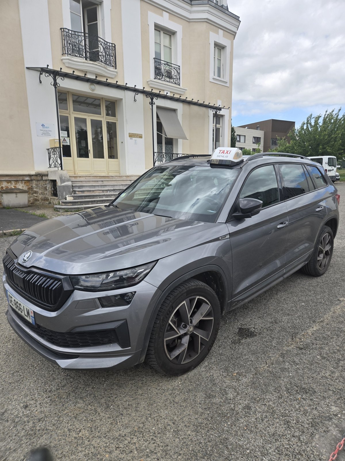 Le SUV Škoda Kodiaq de Mack Taxi — taxi conventionné à Crépy-en-Valois et Senlis (Oise)